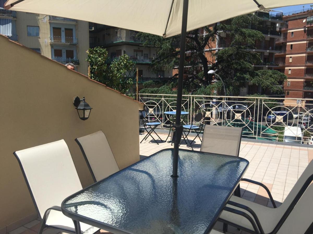 Stabia Holiday House Castellammare di Stabia Exterior foto